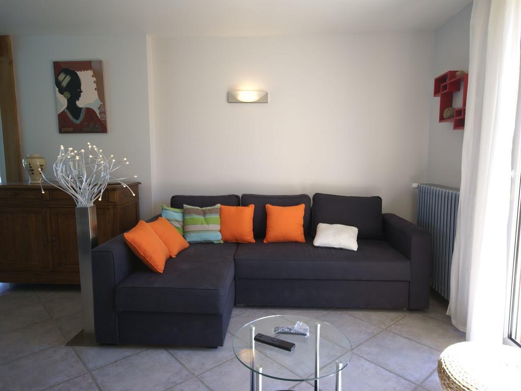 Modern Holiday Home With Private Pool Loubressac Habitación foto