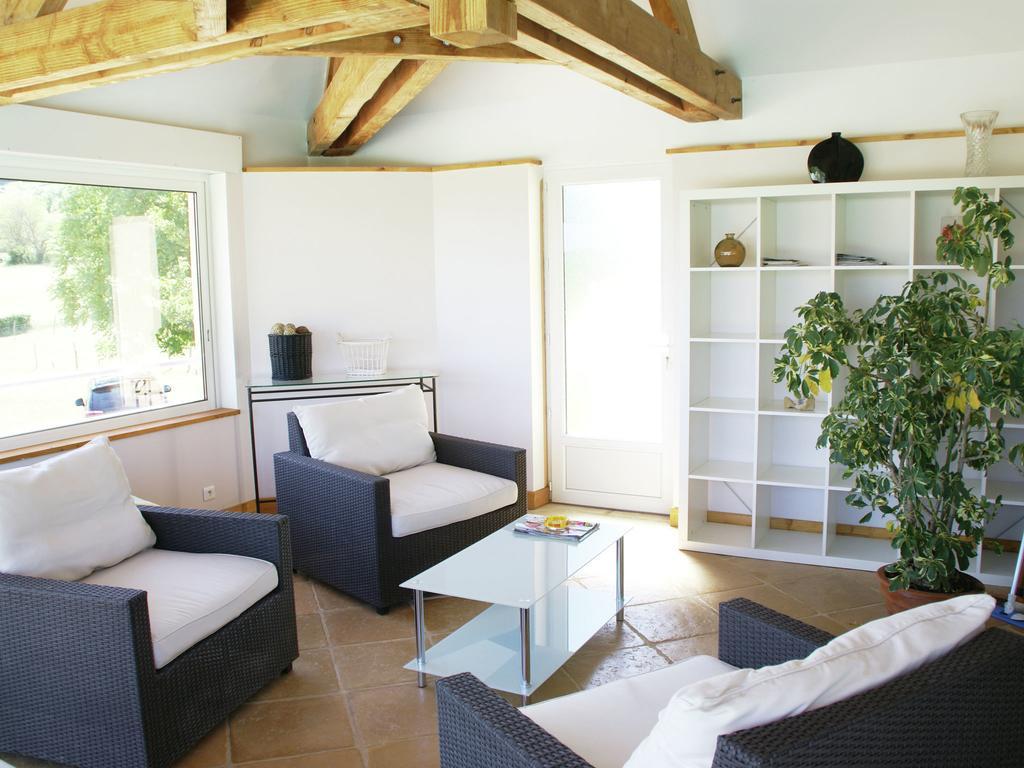 Modern Holiday Home With Private Pool Loubressac Habitación foto