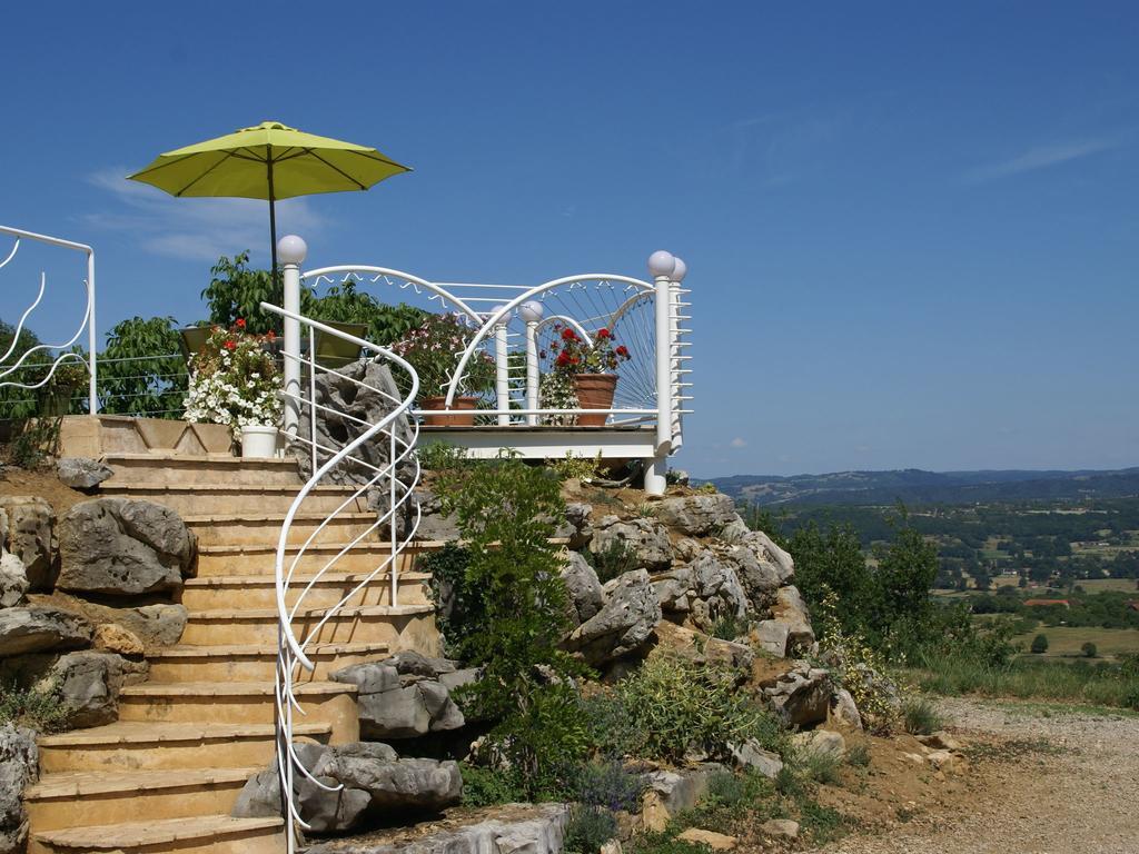 Modern Holiday Home With Private Pool Loubressac Habitación foto